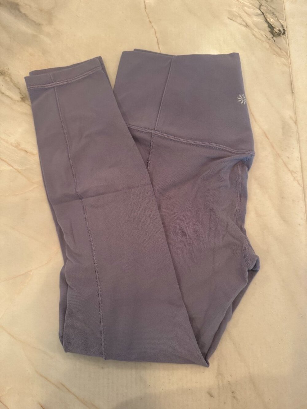 Athleta Salutation Stash High Rise 7/8 Leggings